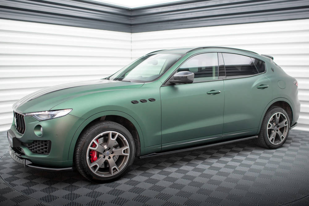 Zijskirts Maserati Levante Maxton Glans Zwart