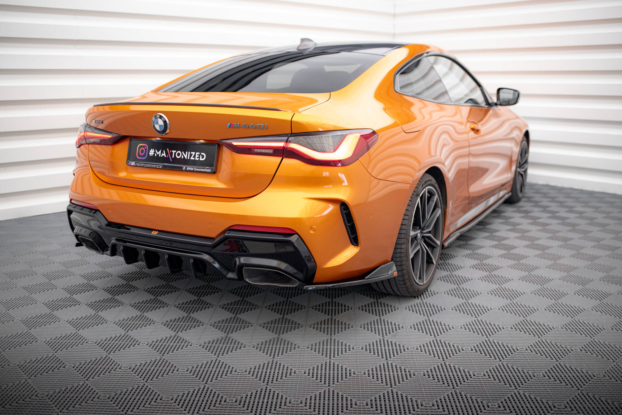 Achterzij Spoilers V.6 BMW M440i G22 / G23 / G22 Facelift / G23 Facelift Maxton Glanzend zwart