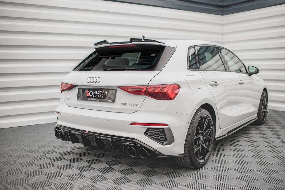 Diffuser Audi A3 8Y S-Line Glanzend zwart met Chrome Sierstukken