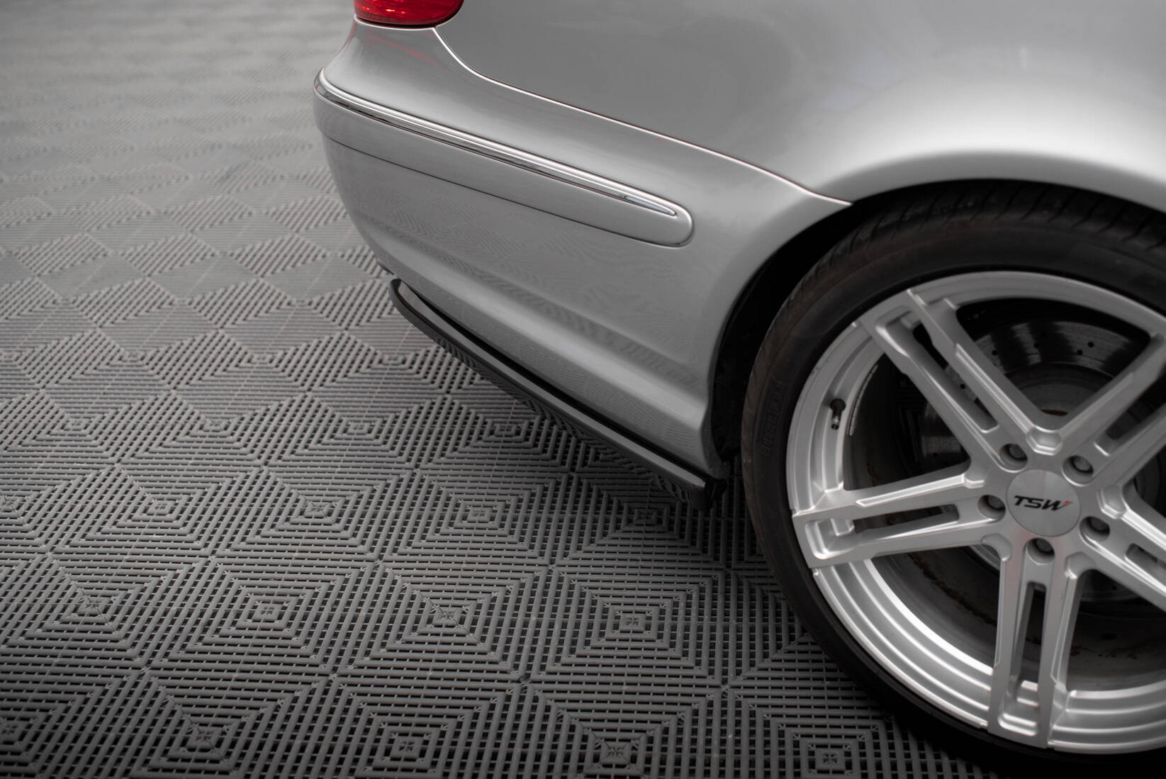 Bodykit Mercedes-Benz E 55 AMG W211 (2003–2006)