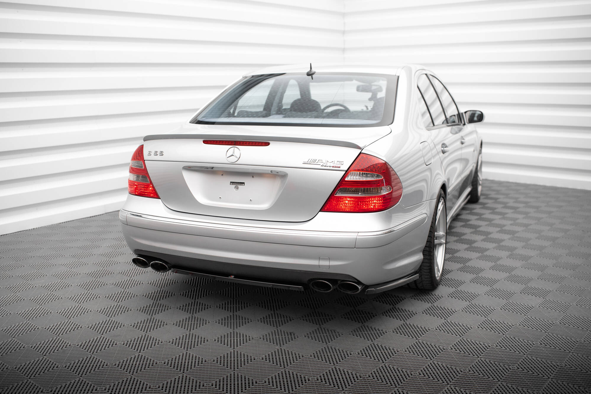 Bodykit Mercedes-Benz E 55 AMG W211 (2003–2006)