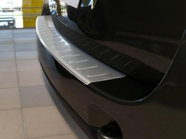 RVS Kofferbakbeschermlijst Dacia Duster 2010-