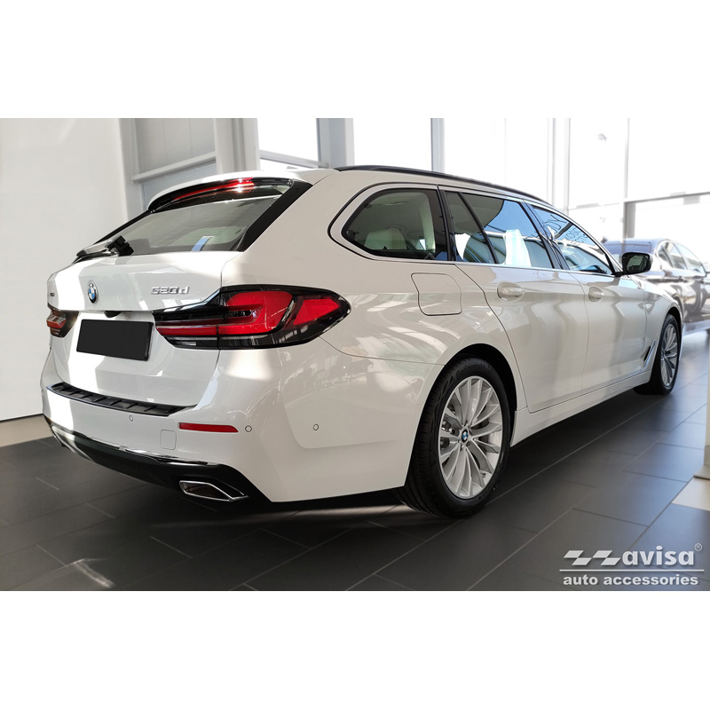 Zwart RVS Achterbumperprotector  BMW 5-Serie G31 FL Touring 2020-2024 excl. M-Sport 'STRONG EDITION'
