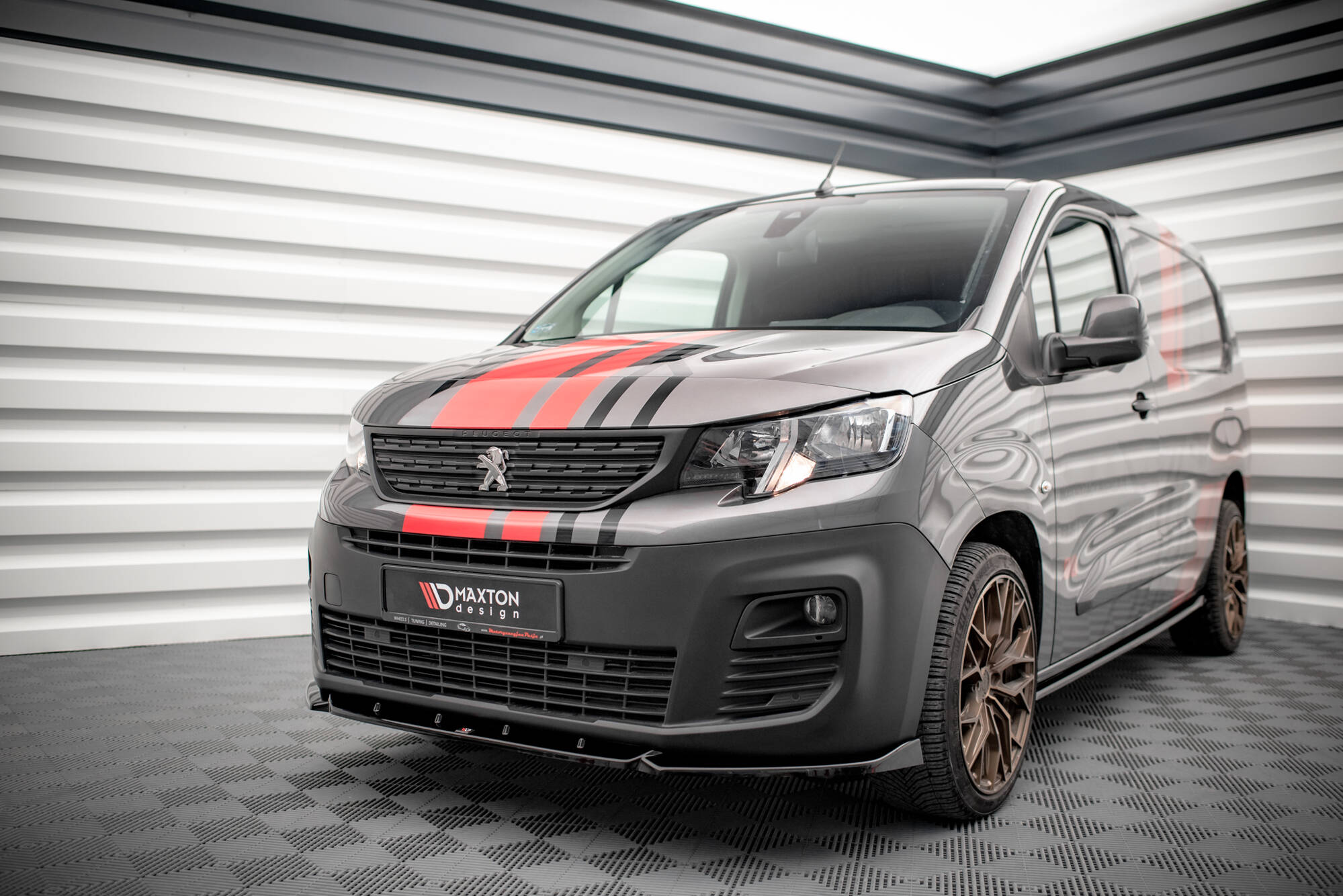 Bodykit Peugeot Partner MK3 Maxton Glanzend zwart