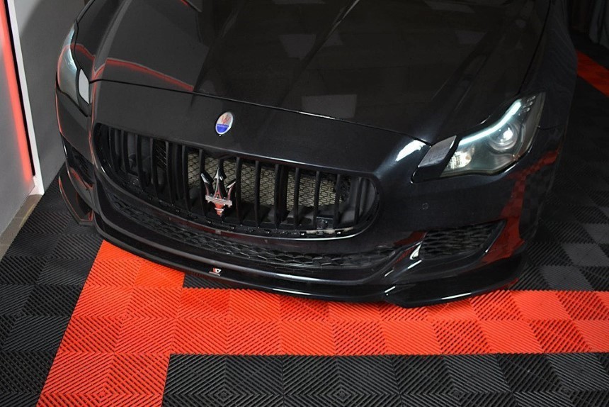 Voorspoiler Maserati Quattroporte Maxton Design Glans zwart