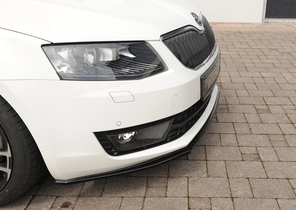 Voorspoiler Skoda Octavia 5E 2013-2017 Zwart Glans Rieger