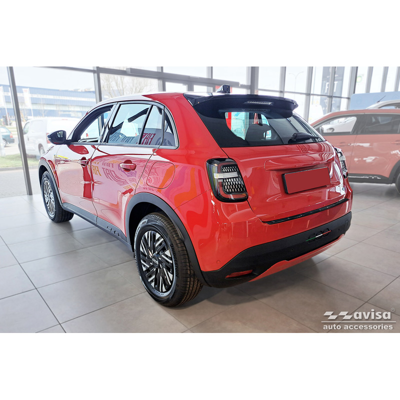 Echt 3D Carbon Achterbumperprotector  Fiat 600 Hybrid & 600e 2023- 'Ribs'