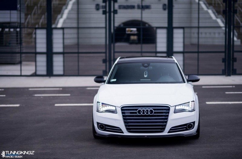 Voorspoiler Audi A8 D4 Glanzend Zwart