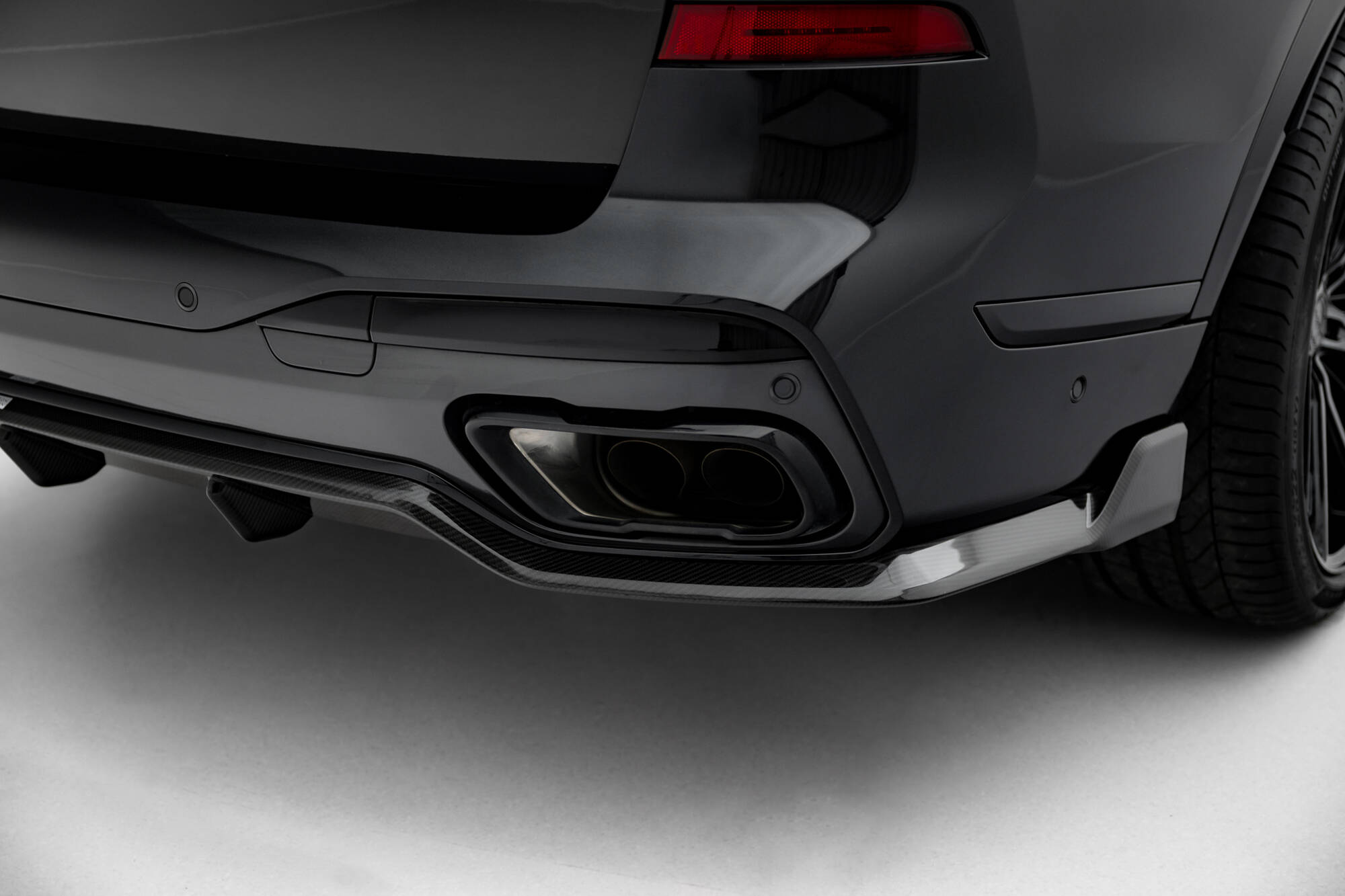 Carbon Fiber Achter Diffuser BMW X7 M-Pack G07 Facelift Maxton Glanzend zwart