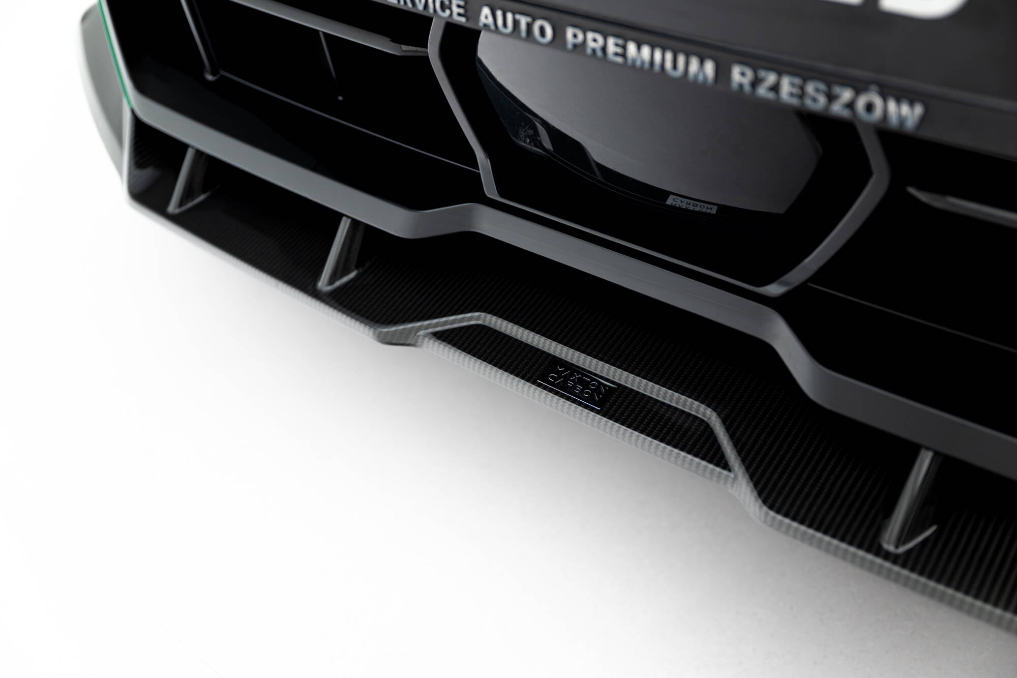 Carbon Fiber Voorspoiler BMW X5 M F95 Facelift Maxton