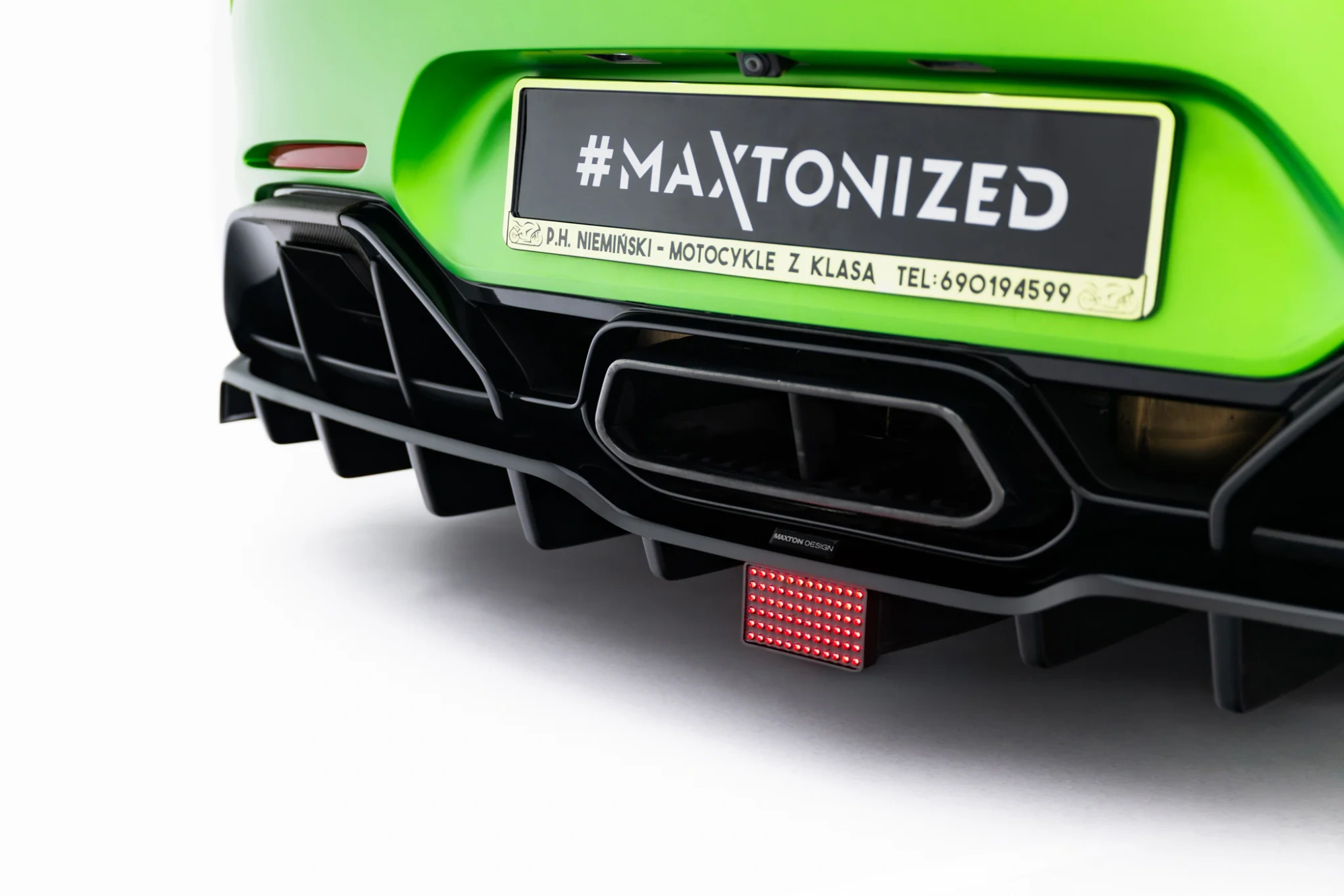 Diffuser Mercedes-AMG GT R C190 Facelift Glans Zwart + LED