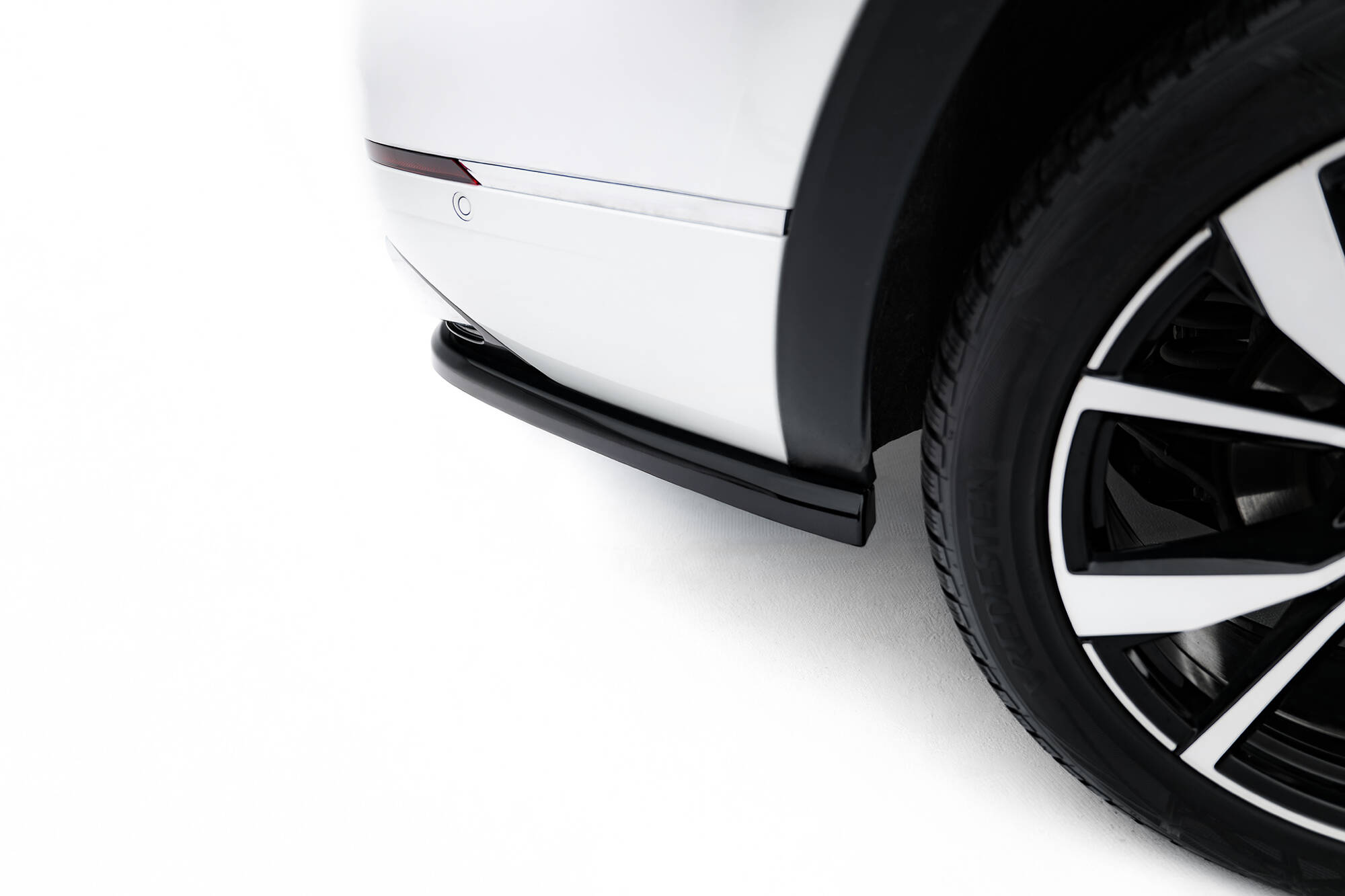 Achter Diffuser Volkswagen Atlas R-Line MK1 Facelift 2 Maxton Glanzend zwart