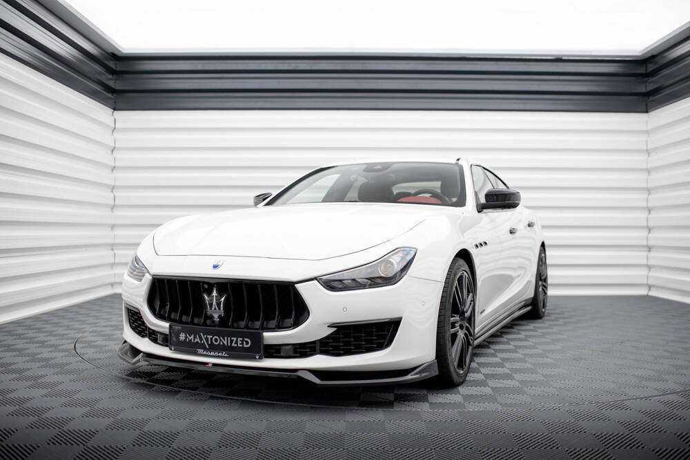 Voorspoiler V.1 Maserati Ghibli Mk3 FL Maxton Glans Zwart