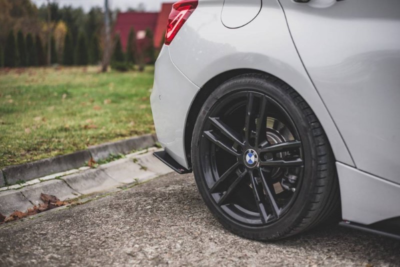 Race achterzijde skirts BMW 1-Serie/M140I F20 Maxton Design zwart V.3