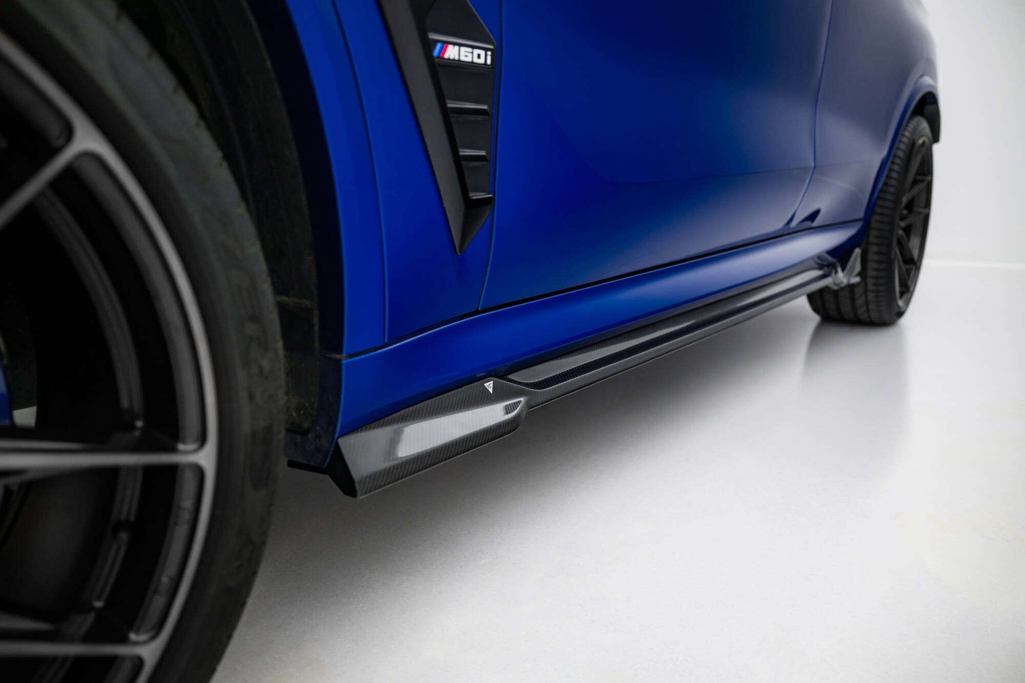 Carbon Fiber Zijskirts BMW X5 M-Pack G05 Facelift / X5M F95 Facelift Maxton Glanzend zwart
