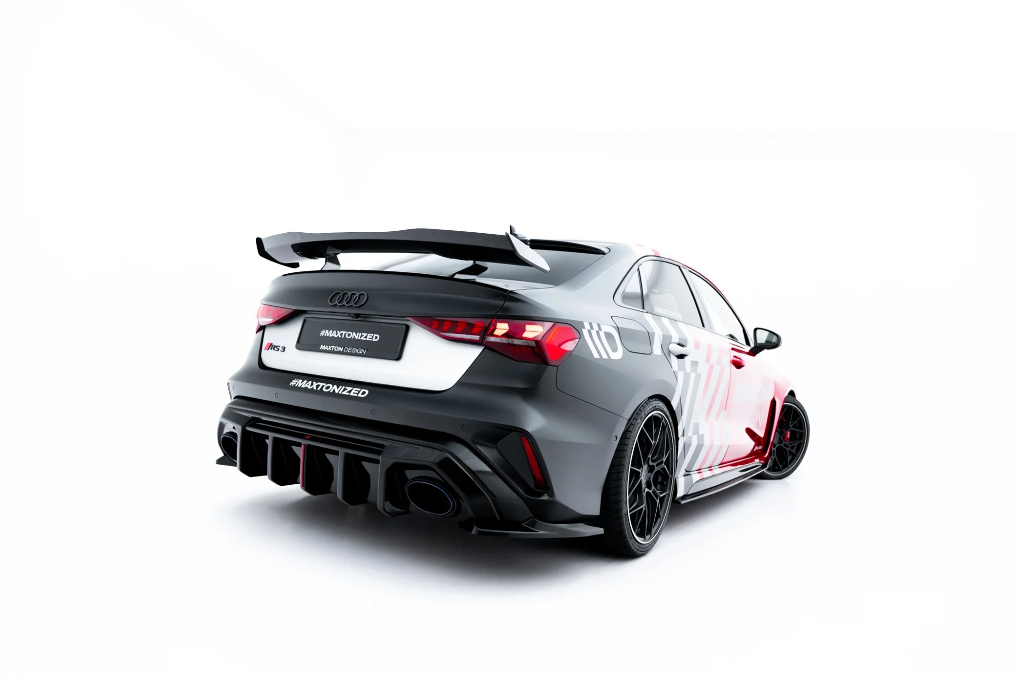 Zij-Diffuser Audi RS3 Sedan 8Y Facelift Maxton Glans Zwart V.1