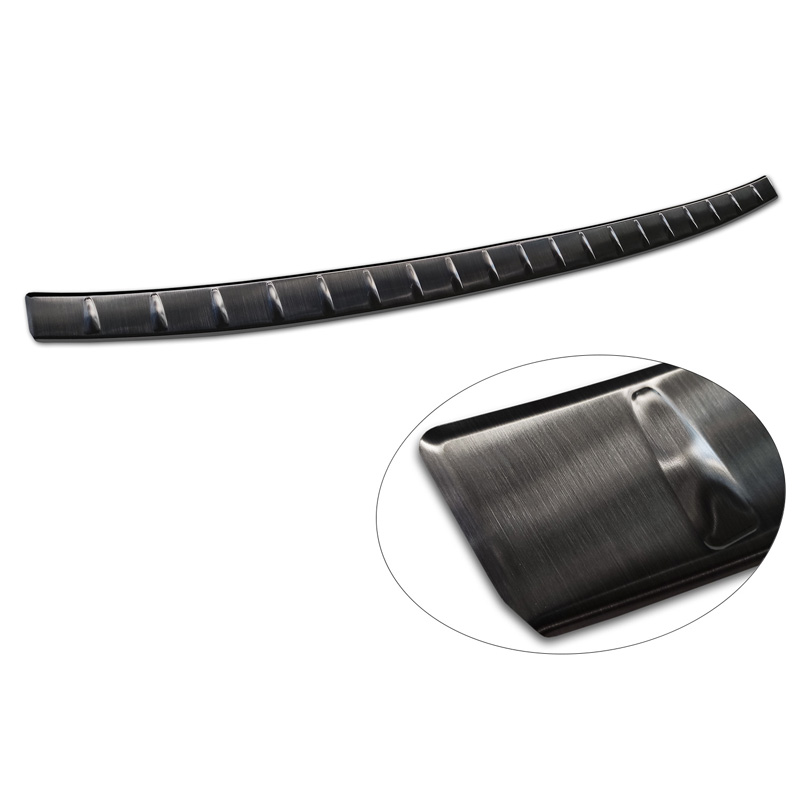 Zwart RVS Achterbumperprotector  BMW X4 G02 FL 2021- met M-Pakket 'Ribs'