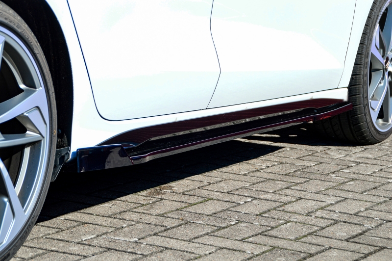 Zijskirts Audi A3 8Y S3 S-Line Limousine Glans Zwart