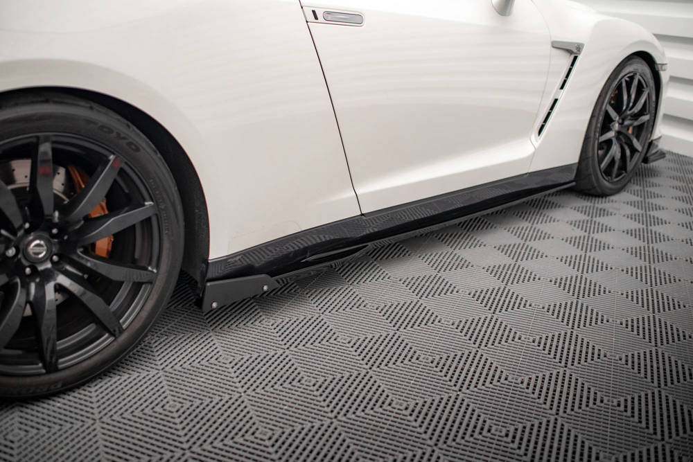 Zijskirts met Canards Nissan GTR R35 11-16 Maxton Glans Zwart