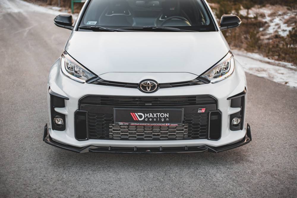 Voorspoiler met Canards V.2 Toyota GR Yaris MK4 Maxton Glans Zwart