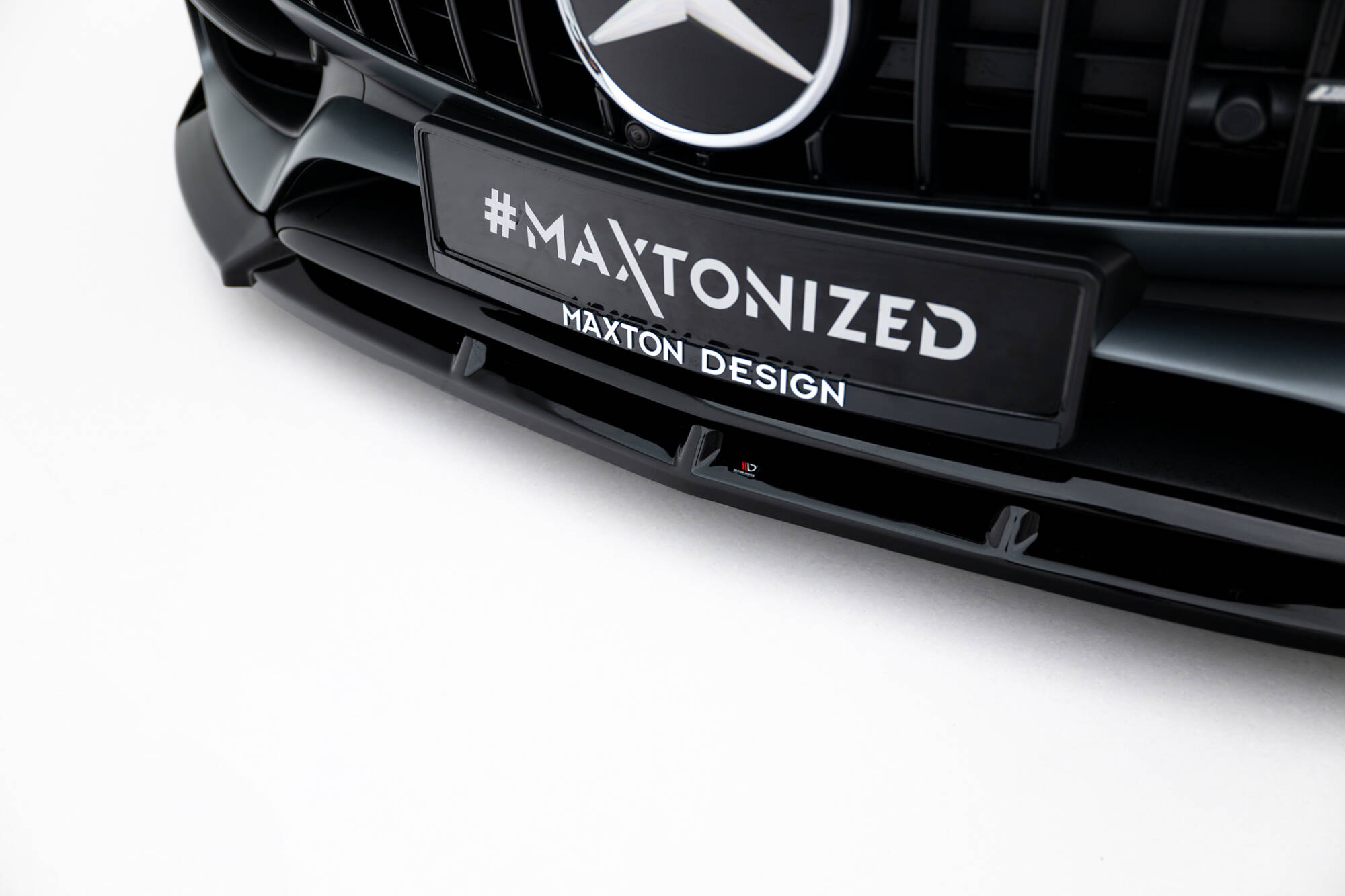 Voorspoiler Mercedes-AMG GT C C190 Facelift Maxton Glanzend zwart