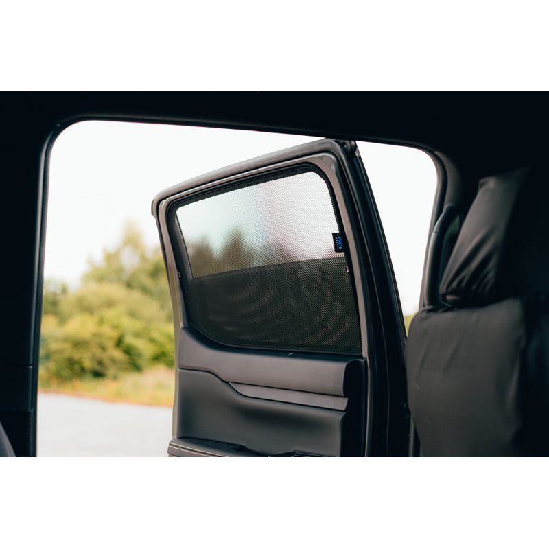 Set Car Shades (achterportieren)  Volkswagen Amarok 4 deurs 2024- (2-delig)