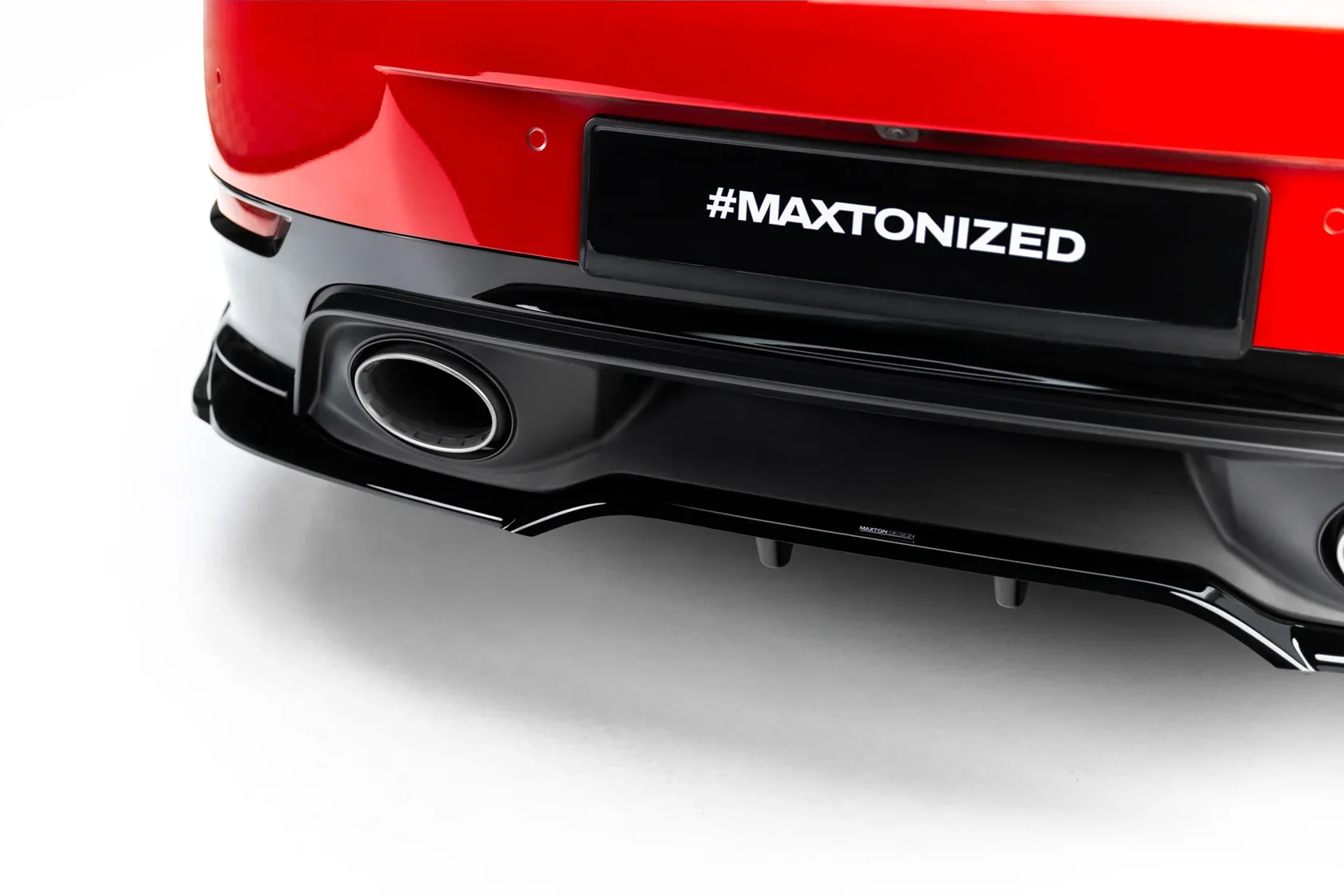 Achterdiffuser passend voor Porsche 911 Carrera Aero 992 Facelift Glans Zwart – Maxton Design met verticale vinnen