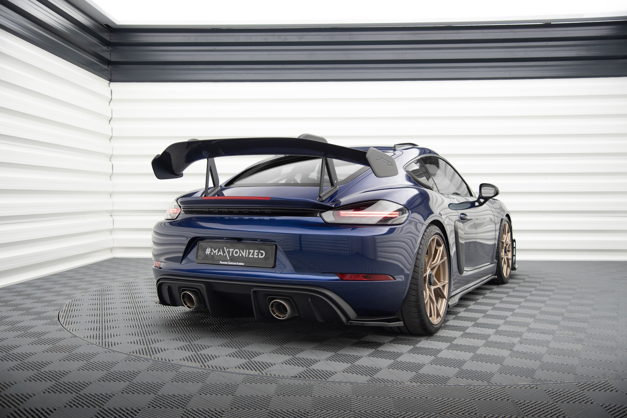 Bodykit Porsche 718 Cayman GT4 RS Maxton Glans Zwart