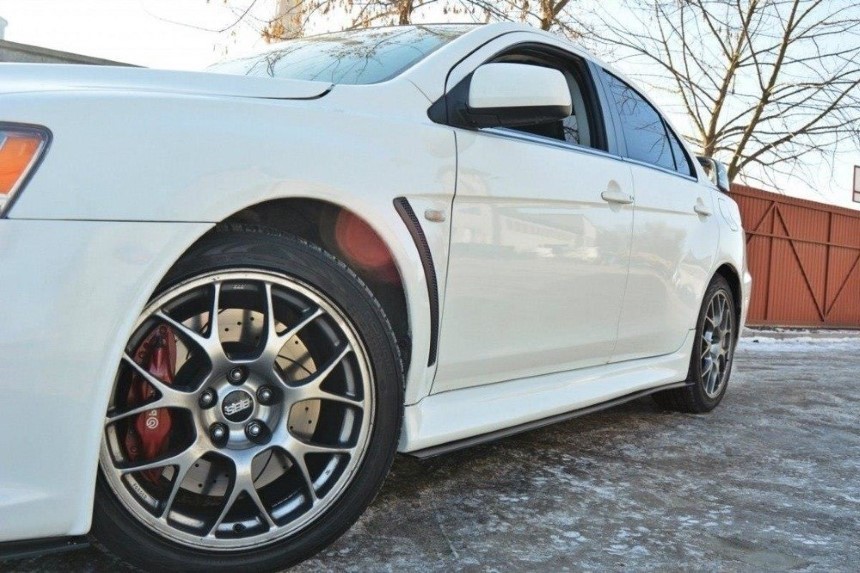 Race zijskirts Mitsubishi Lancer Evo X Maxton Design