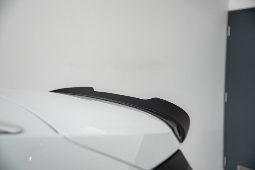 Spoiler cap Skoda Octavia 4 Maxton Design glans zwart