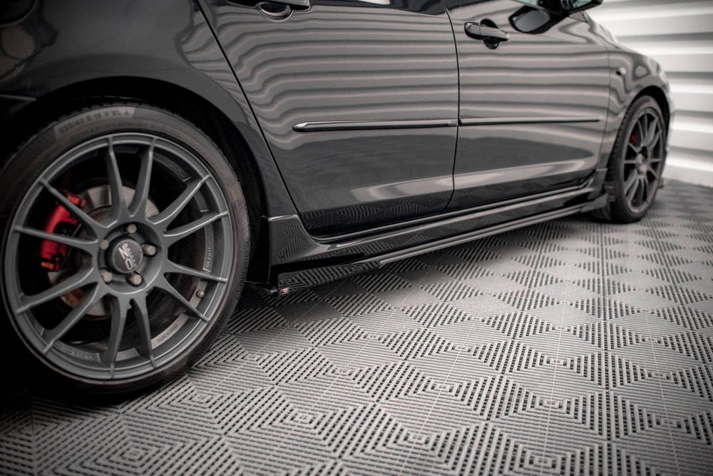 Street Pro Zijskirts met Canards Mazda 3 MPS Mk1 Maxton
