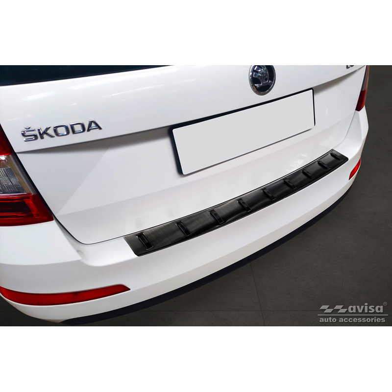 Zwart RVS Achterbumperprotector  Skoda Octavia III Combi 2013-2017 'STRONG EDITION'