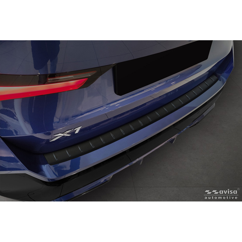 Avisa Matzwart RVS Achterbumperprotector  BMW X1 (U11) M-Sport & iX1 (U11) M-Sport 2022- 'Ribs'