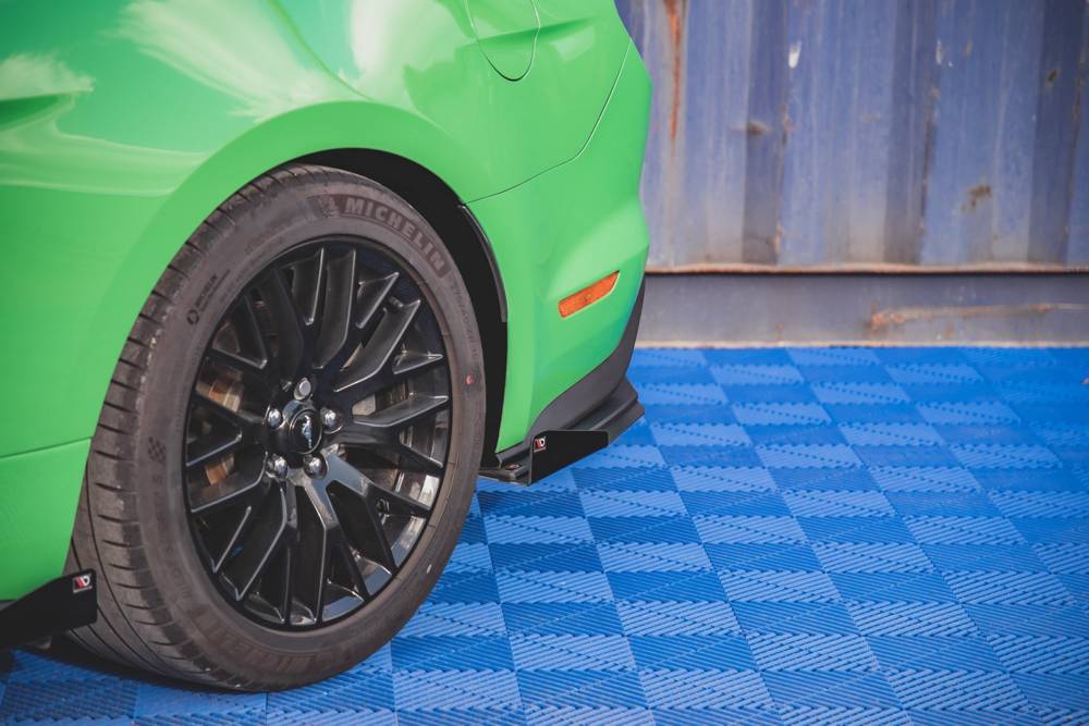 Street Pro Zijdiffuser met Canards Ford Mustang GT MK5 FL Maxton