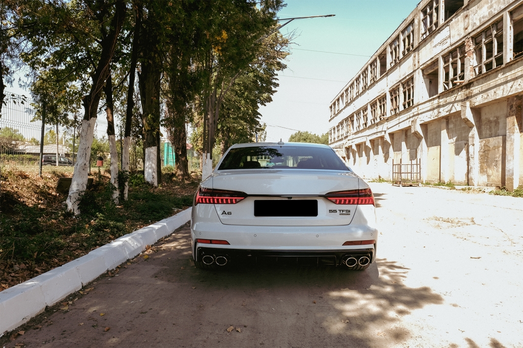 Diffusor Audi A6 S-Line C8 Zwart incl. sierstukken Zwart