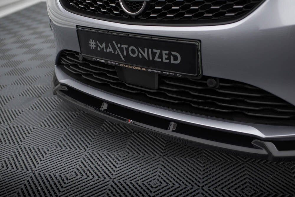 Voorspoiler V.1 Opel Corsa F Maxton Glans Zwart