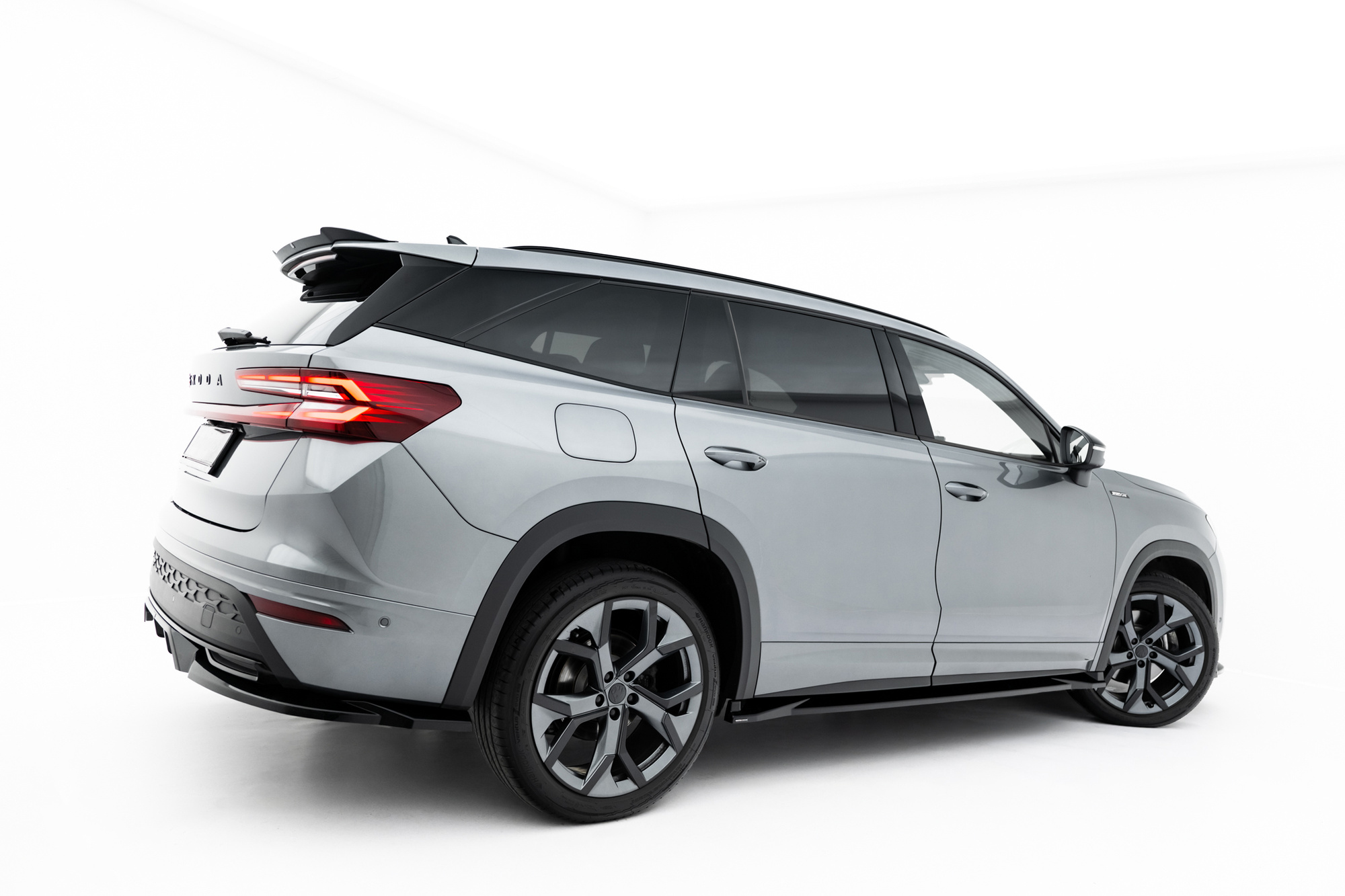 Zijskirts Skoda Kodiaq Sportline Mk2 2024 – Heden