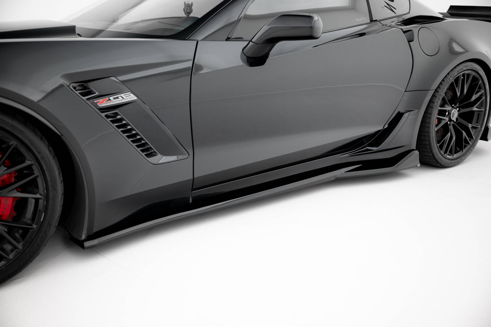 Zijskirts Chevrolet Corvette Z06 C7 Maxton Glans zwart
