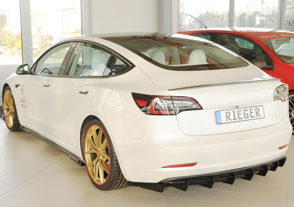 Zijskirts Tesla Model 3 Rieger Glans Zwart