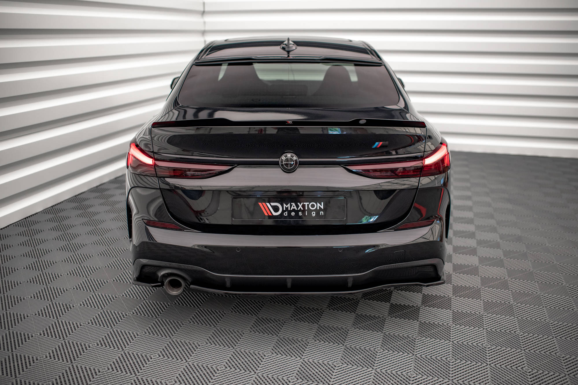 Bodykit BMW 2-serie M-pack Gran Coupe F44 Maxton Glanzend zwart