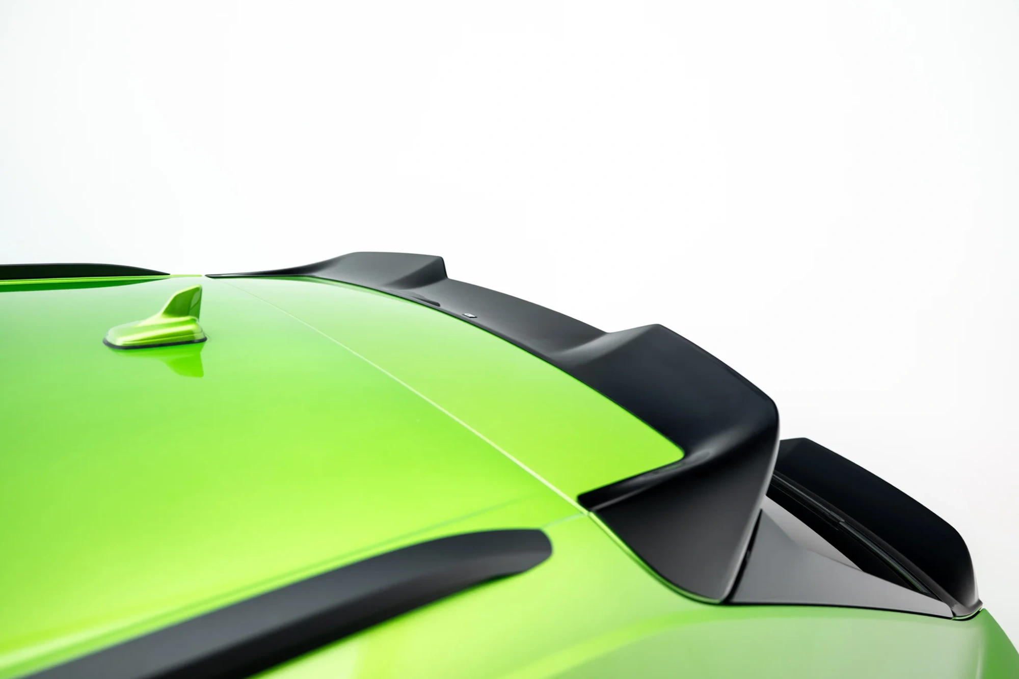 Bovenste 3D Spoiler passend voor Audi RSQ8 Mk1 / Facelift Glans Zwart – Maxton Design