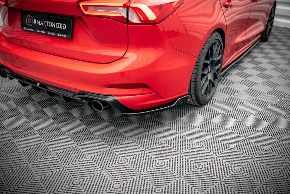 Zijdiffuser V.8 Ford Focus Estate ST-Line Maxton Glans Zwart