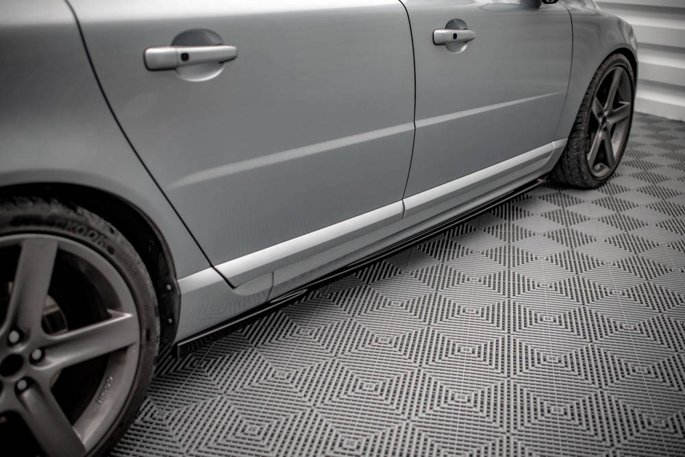 Zijskirts Volvo V70 MK3 Maxton Glans Zwart