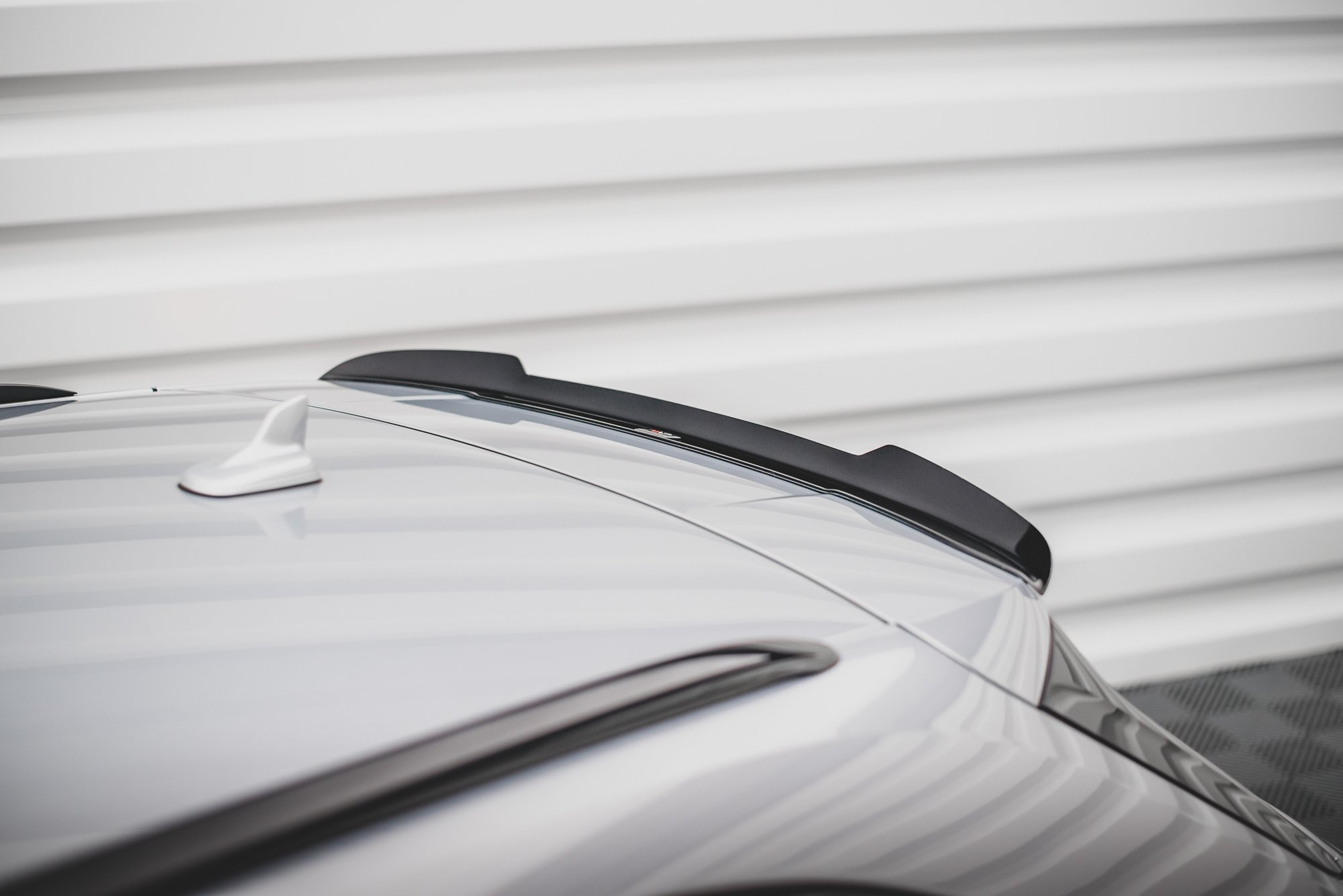 Bodykit Audi A4 S-Line B9 Facelift Maxton Glanzend zwart