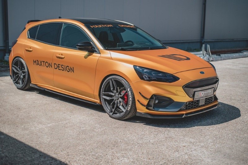 Voorspoiler Ford Focus ST / ST-Line Mk4 V.7 Glanzend Zwart