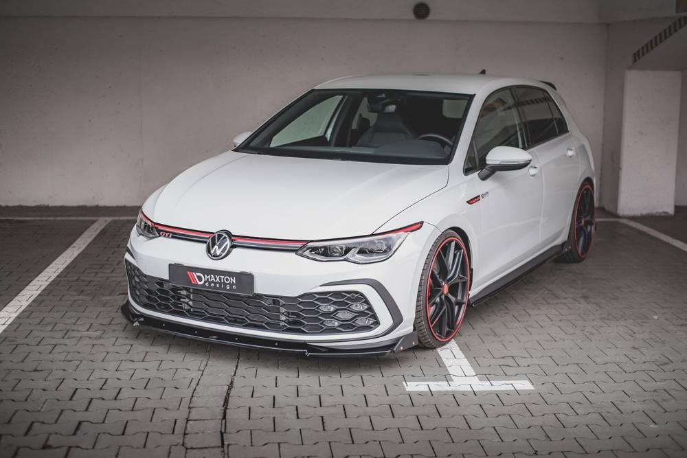Voorspoiler V.3 Volkswagen Golf 8 GTI / R-Line Maxton Glans Zwart