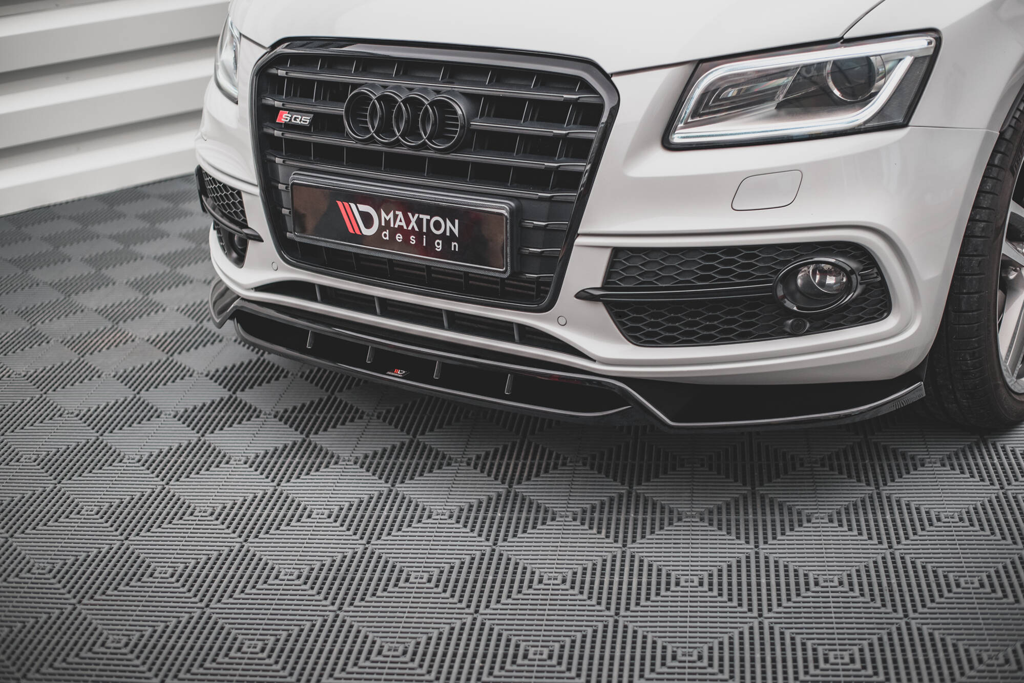 Bodykit Audi SQ5 MK1 Maxton Glanzend zwart