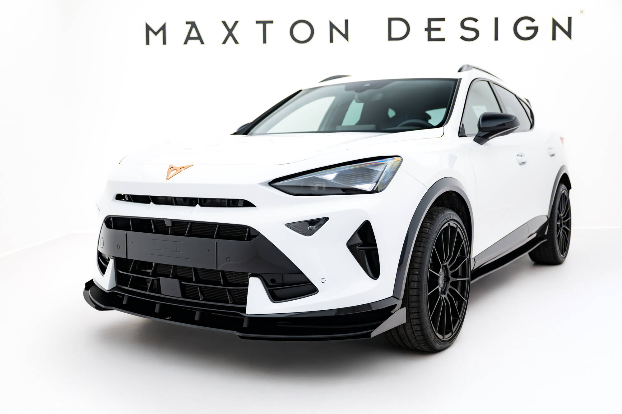Street Pro Voorspoiler + Flaps Cupra Formentor MK1 Facelift Maxton Glanzend zwart