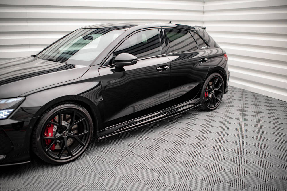 Street Pro Zijskirts V.1 Audi RS3 Sportback 8Y Maxton