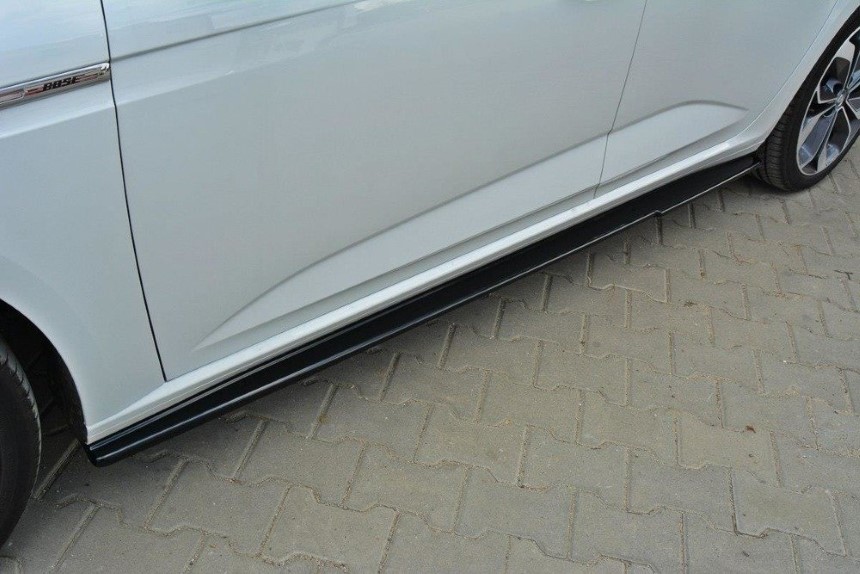 Zijskirts Renault Megane 4 Hatchback Maxton Design glans zwart